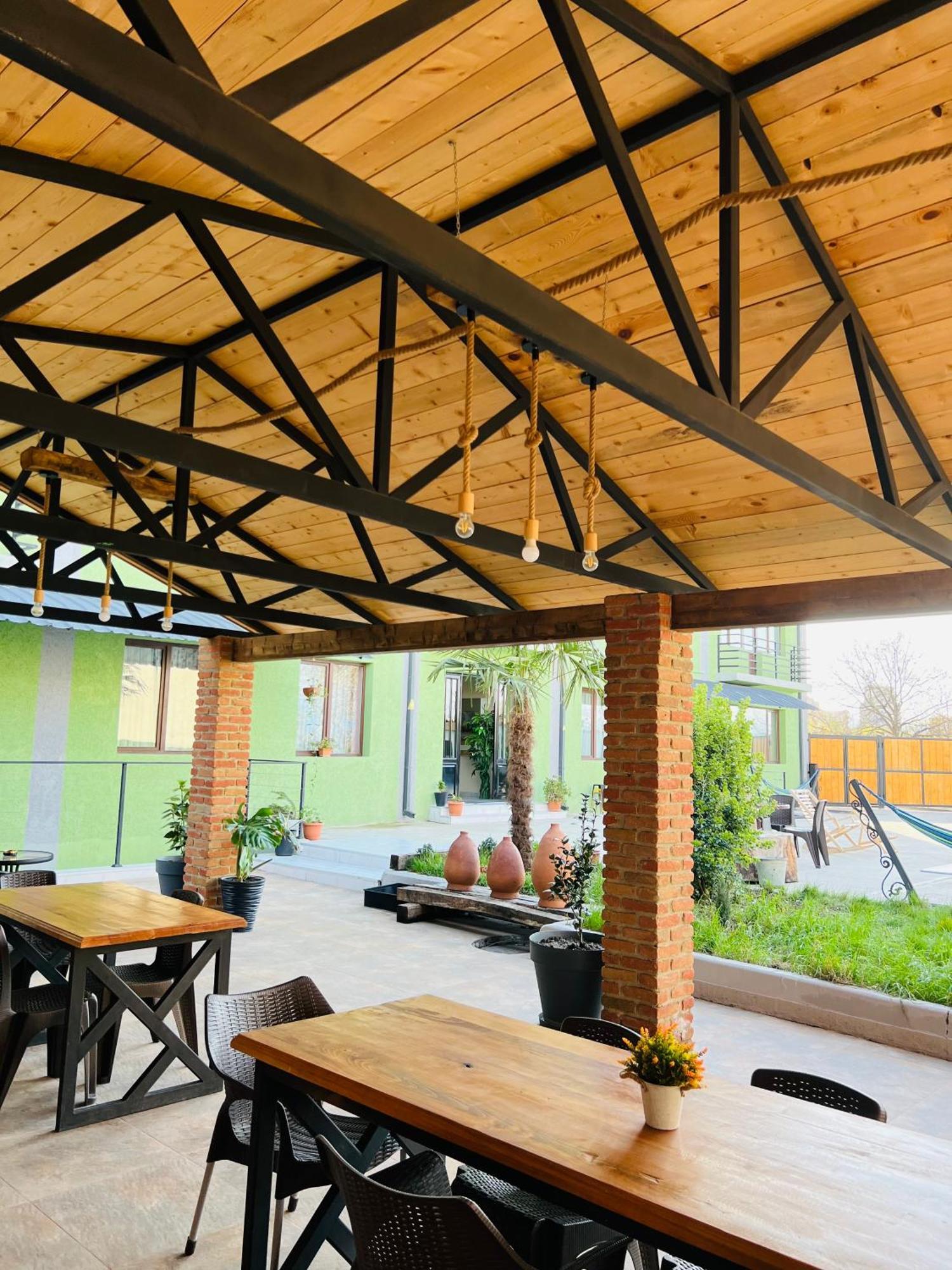 Green Hotel Ang Telavi Exterior photo